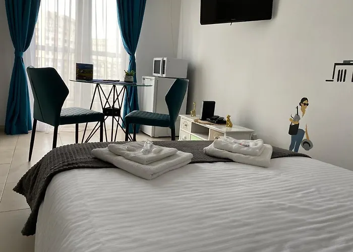 Old Town - Victoriei 1